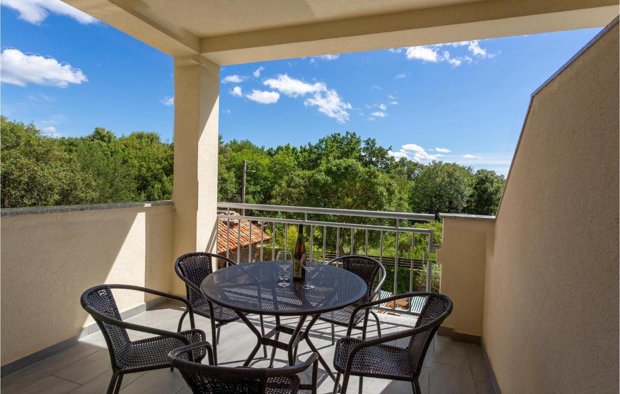 Beautiful Apartment In Pinezici With Wifi Exterior foto